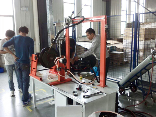 濟南上弘機電自動(dòng)焊接變位機場(chǎng)景圖 濟南上弘機電自動(dòng)焊接變位機場(chǎng)景圖