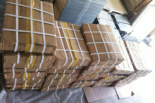 焊接變位機批量出貨