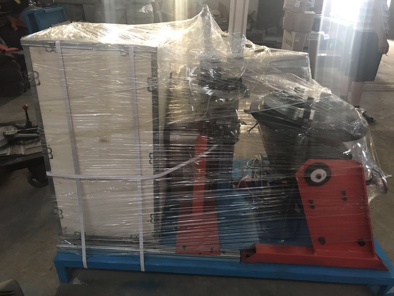 遼寧通貨發(fā)氬弧焊自動(dòng)焊接變位機